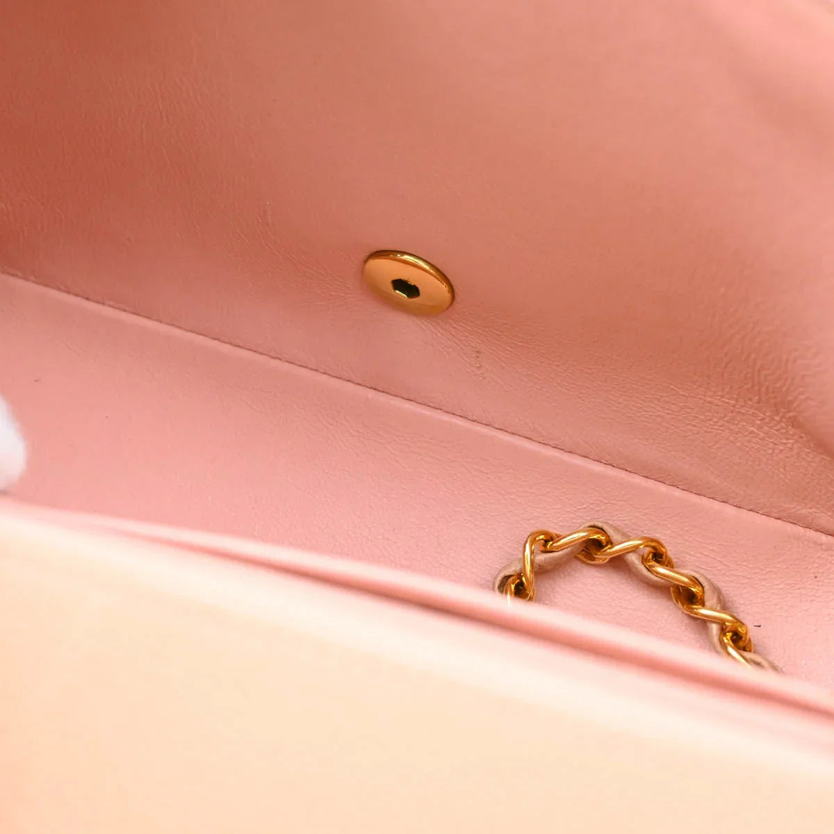 Chanel 1994-1996 Pink Caivar Medium Diana Shoulder Bag