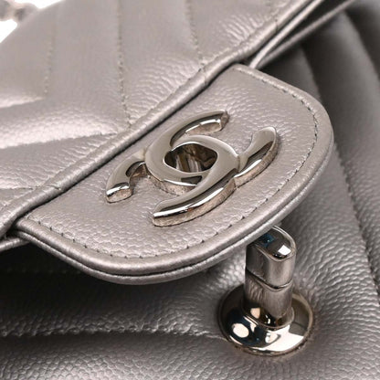Chanel 2016-2017 Silver Caviar Chevron Medium Classic Double Flap Shoulder Bag