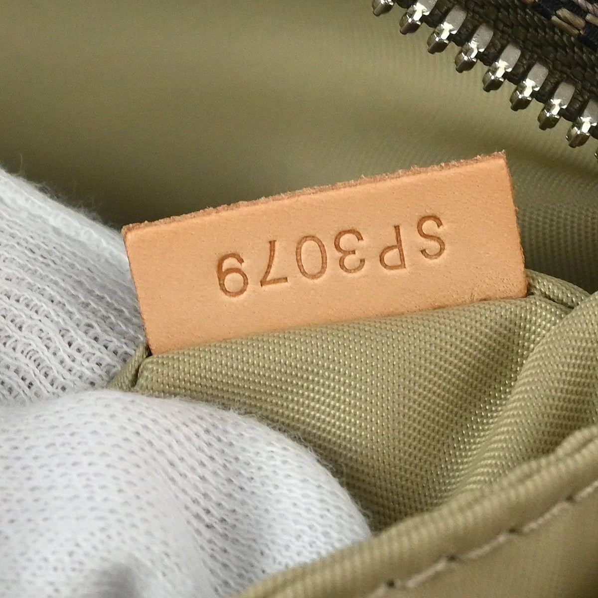 Louis Vuitton 2009 Terre Damier Geant Citadin NM Shoulder Bag M93224