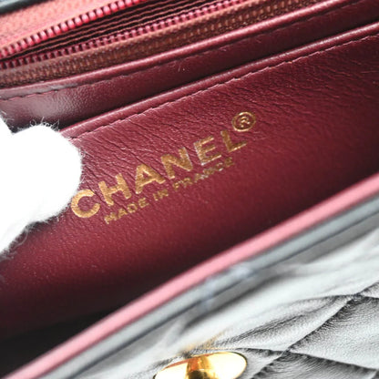 Chanel 2000-2002 Black Lambskin Mini Classic Square Flap Shoulder Bag 17