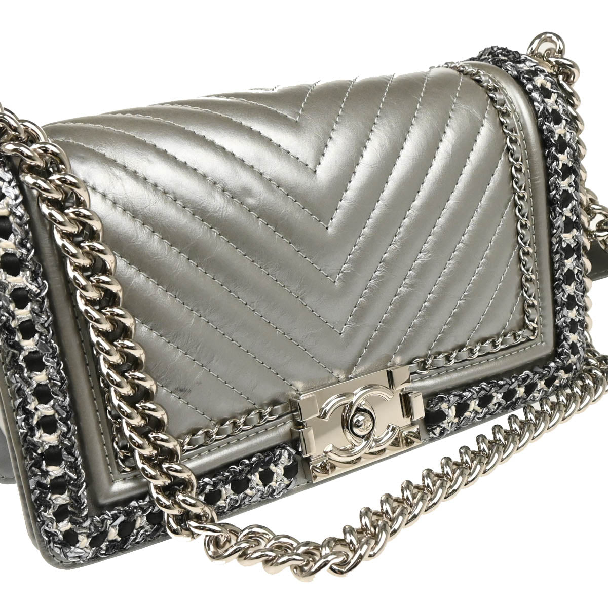 Boy Chanel 2017-2018 Silver Calfskin Medium Chevron Shoulder Bag