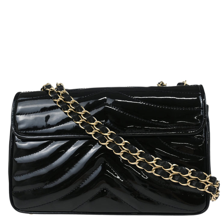 Chanel Black Patent Leather Straight Flap Shoulder Bag