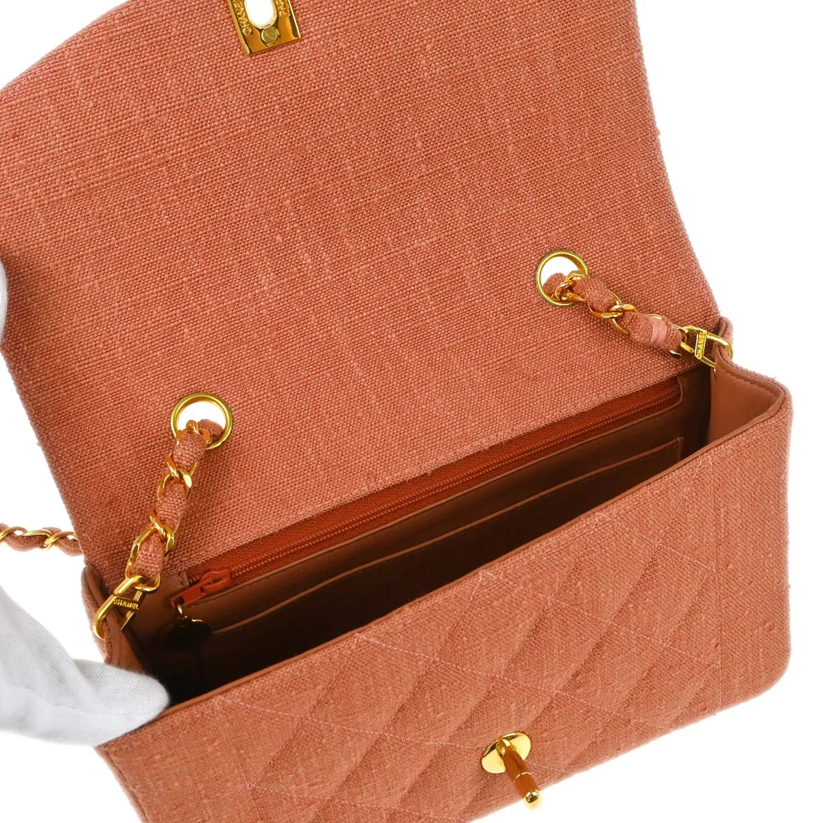 Chanel 1991-1994 Pink Linen Small Diana Shoulder Bag