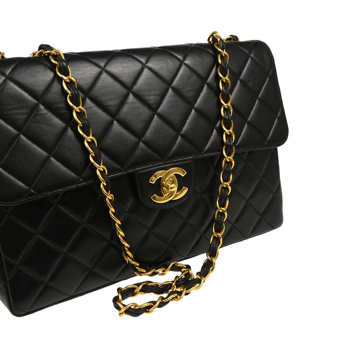 Chanel 1996-1997 Black Lambskin Jumbo Classic Flap Shoulder Bag