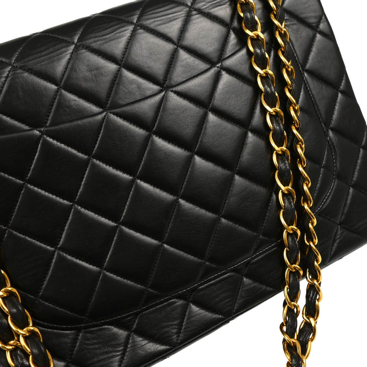 Chanel 1996-1997 Black Lambskin Jumbo Classic Flap Shoulder Bag