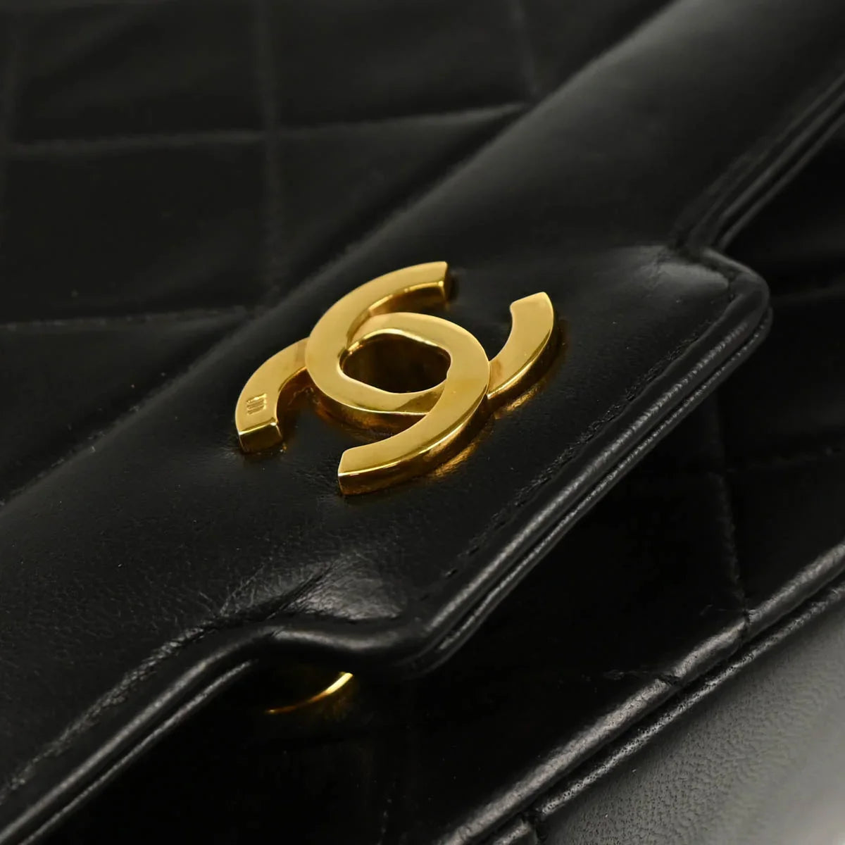 Chanel 1989-1991 Black Lambskin Single Flap Shoulder Bag