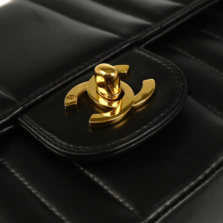 Chanel 1991-1994 Black Lambskin Vertical Stitch Single Flap Shoulder Bag
