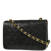 Chanel 1986-1988 Black Lambskin Single Flap Shoulder Bag