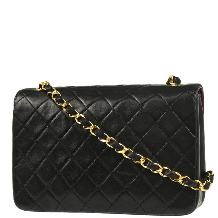 Chanel 1986-1988 Black Lambskin Single Flap Shoulder Bag