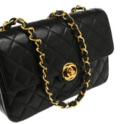 Chanel 1986-1988 Black Lambskin Single Flap Shoulder Bag