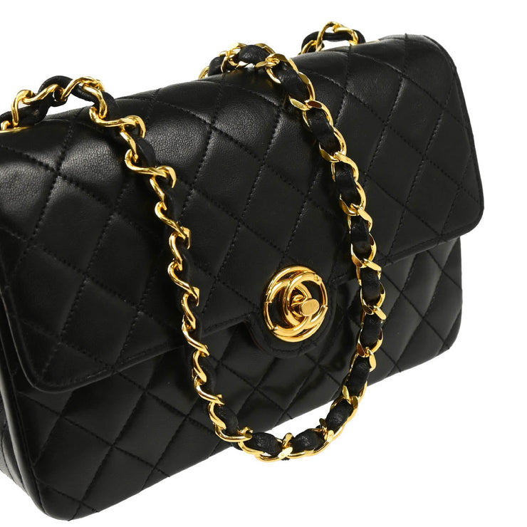 Chanel 1986-1988 Black Lambskin Single Flap Shoulder Bag