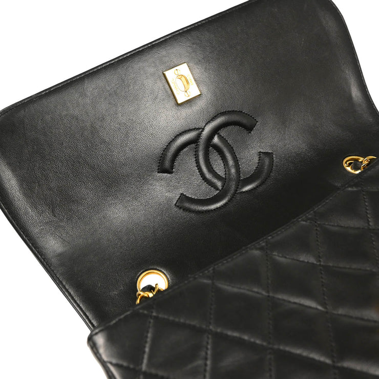 Chanel 1989-1991 Black Lambskin Single Flap Shoulder Bag