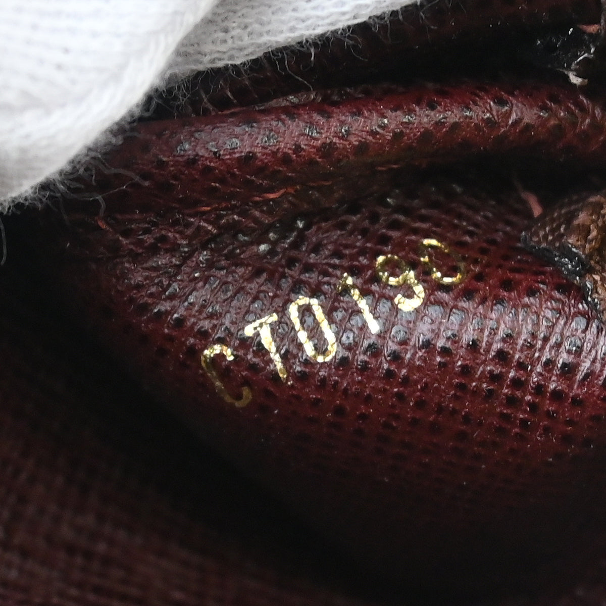 Louis Vuitton 2010 Red Monogram Idylle Pochette Cles Coin Case