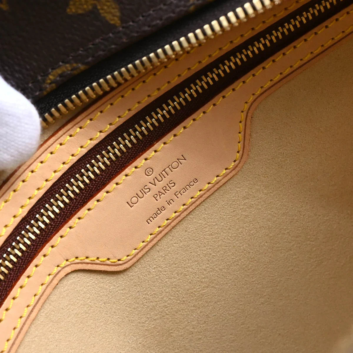 Louis Vuitton 2002 Monogram Cite GM Handbag M51181