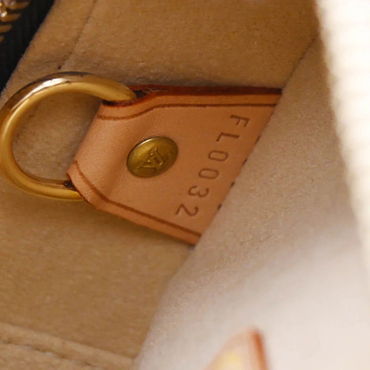Louis Vuitton 2002 Monogram Cite GM Handbag M51181