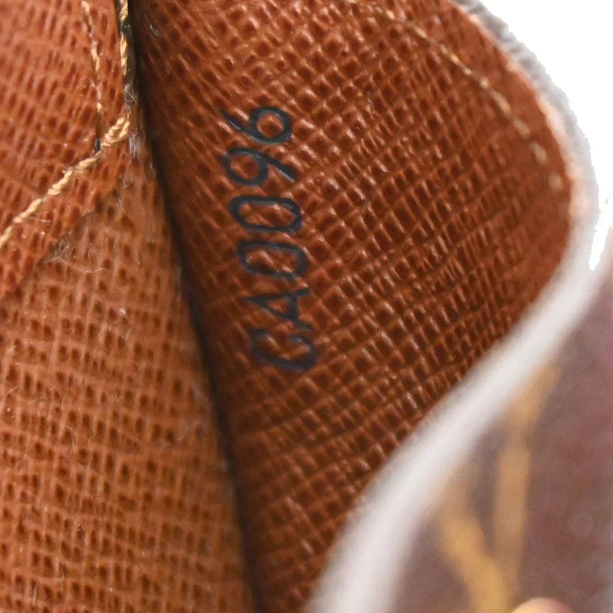 Louis Vuitton 2006 Monogram Porte Monnaie Shilling Coin Wallet M60025