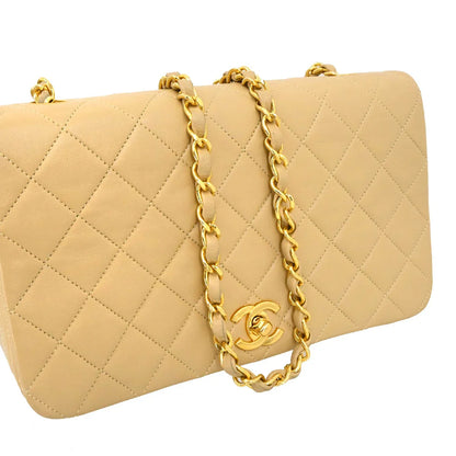 Chanel 1989-1991 Beige Lambskin Turnlock Small Full Flap Shoulder Bag