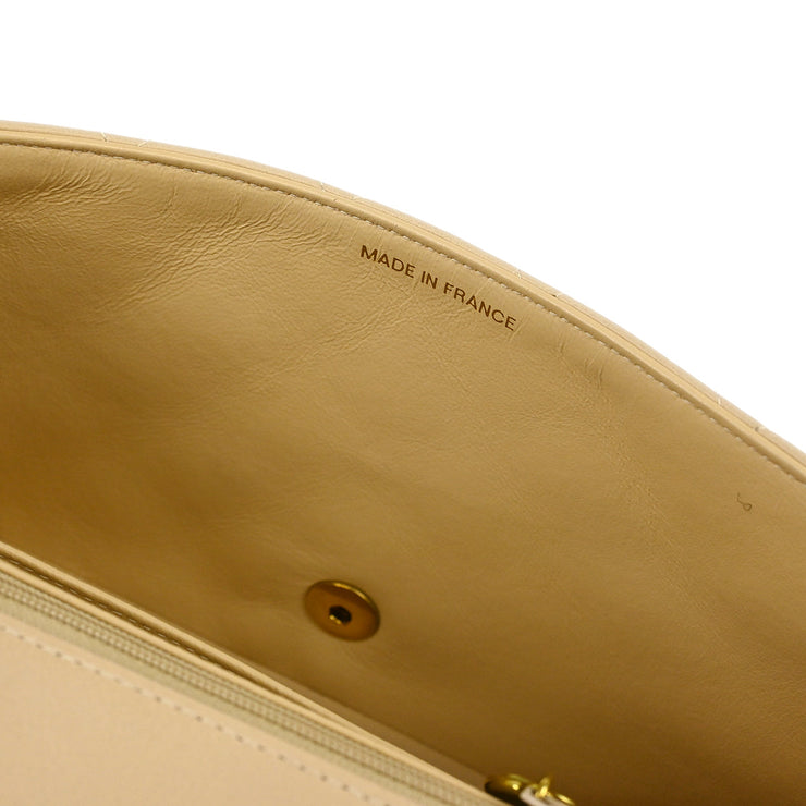 Chanel * 1994-1996 Beige Lambskin Medium Diana Shoulder Bag