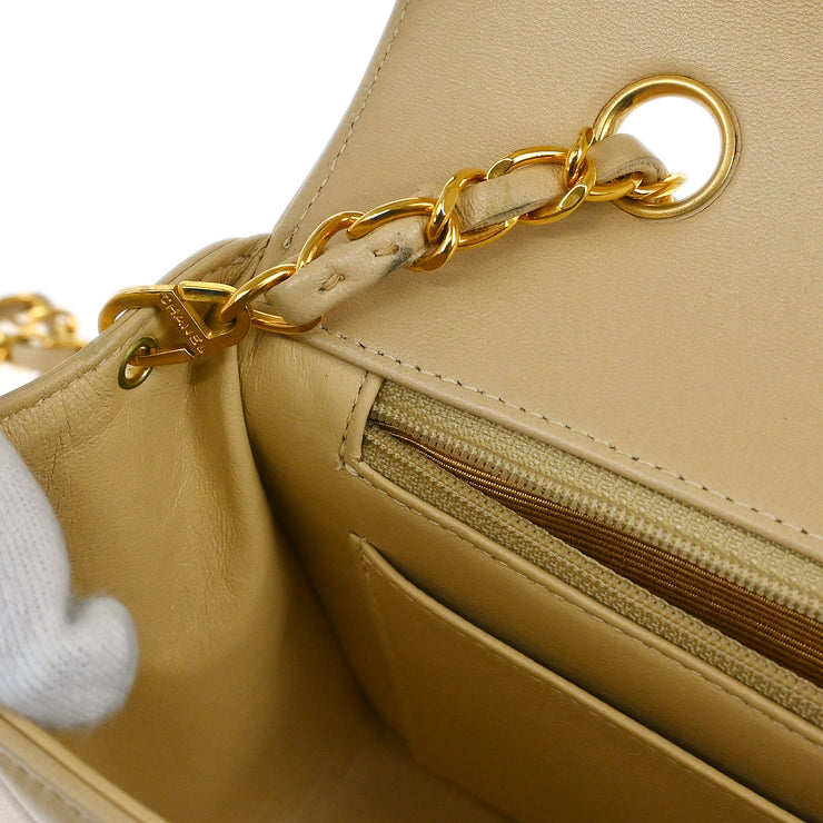 Chanel * 1994-1996 Beige Lambskin Medium Diana Shoulder Bag