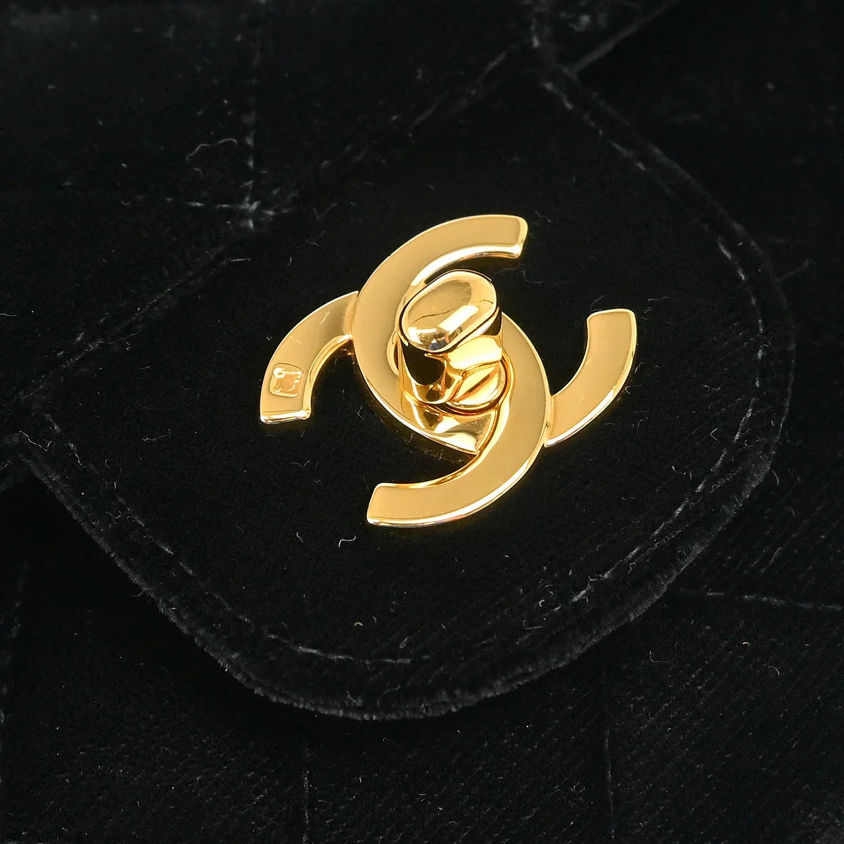 Chanel * 1994-1996 Black Velvet Medium Classic Double Flap Shoulder Bag