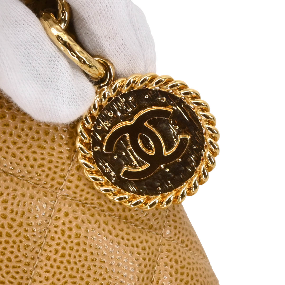 Chanel 2000-2001 Beige Caviar Medallion Tote Handbag