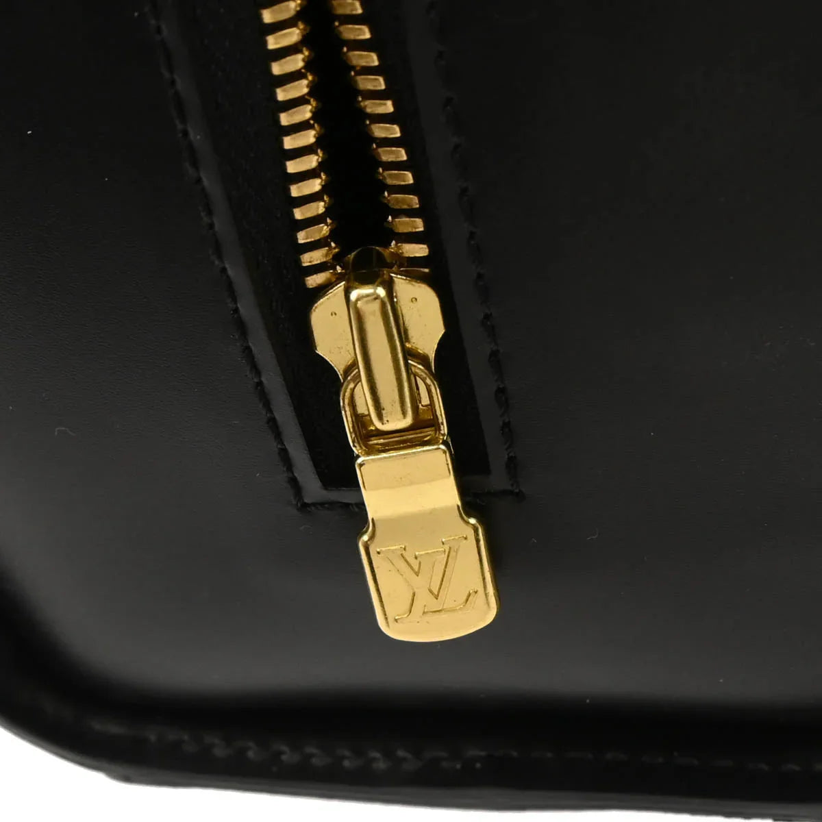 Louis Vuitton 2000 Black Epi Pont Neuf Handbag M52052