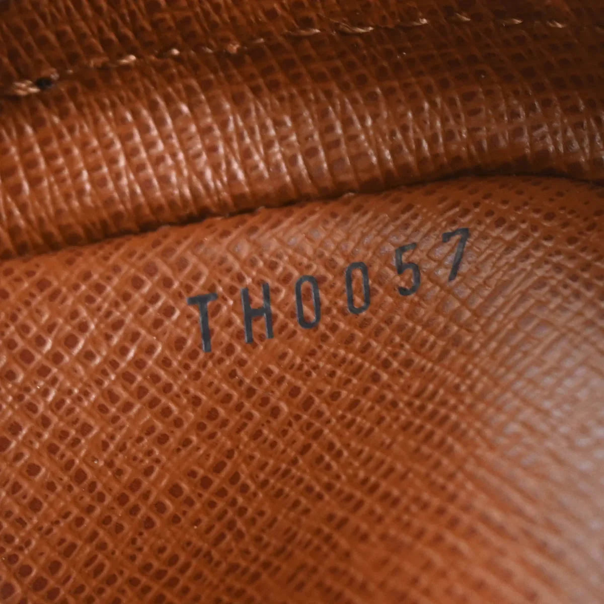 Louis Vuitton 2007 Monogram Amazon Crossbody Bag M45236