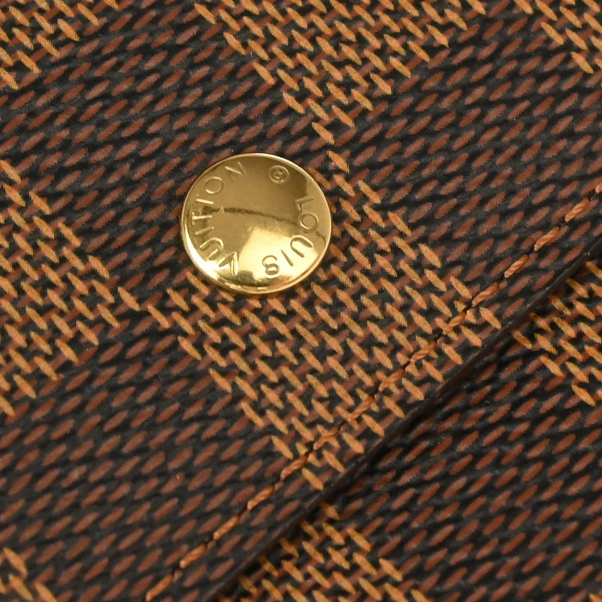 Louis Vuitton 2005 Damier Portefeuille International Wallet N61217
