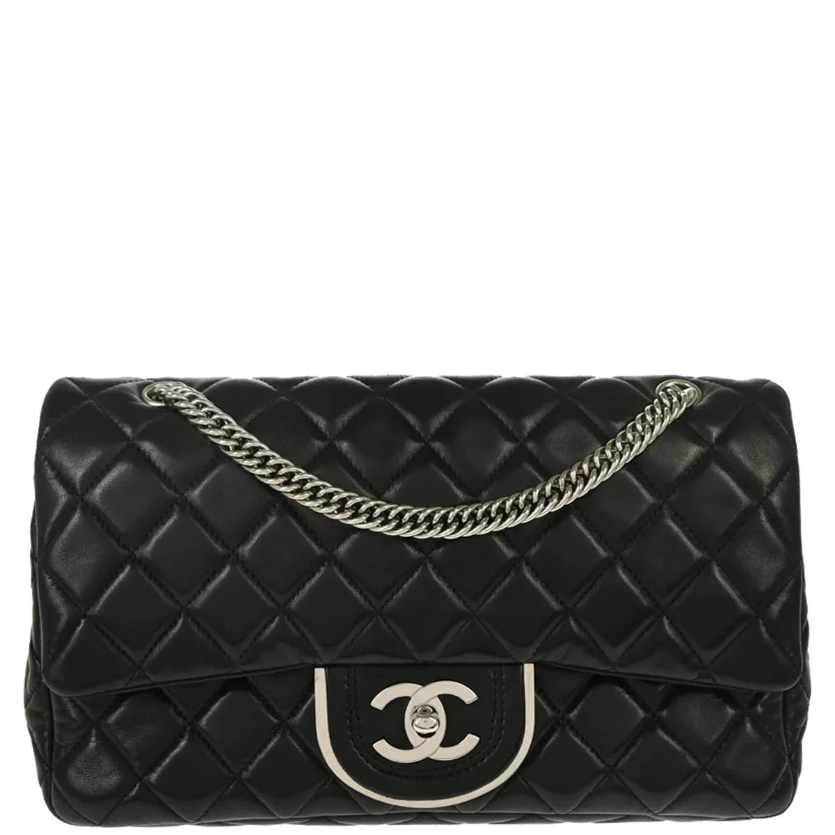 Chanel 2006-2008 Black Lambskin Medium Classic Double Flap Shoulder Bag