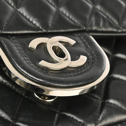 Chanel 2006-2008 Black Lambskin Medium Classic Double Flap Shoulder Bag