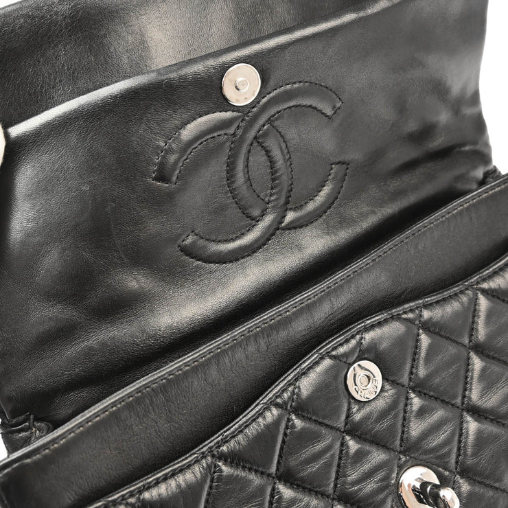 Chanel 2006-2008 Black Lambskin Medium Classic Double Flap Shoulder Bag