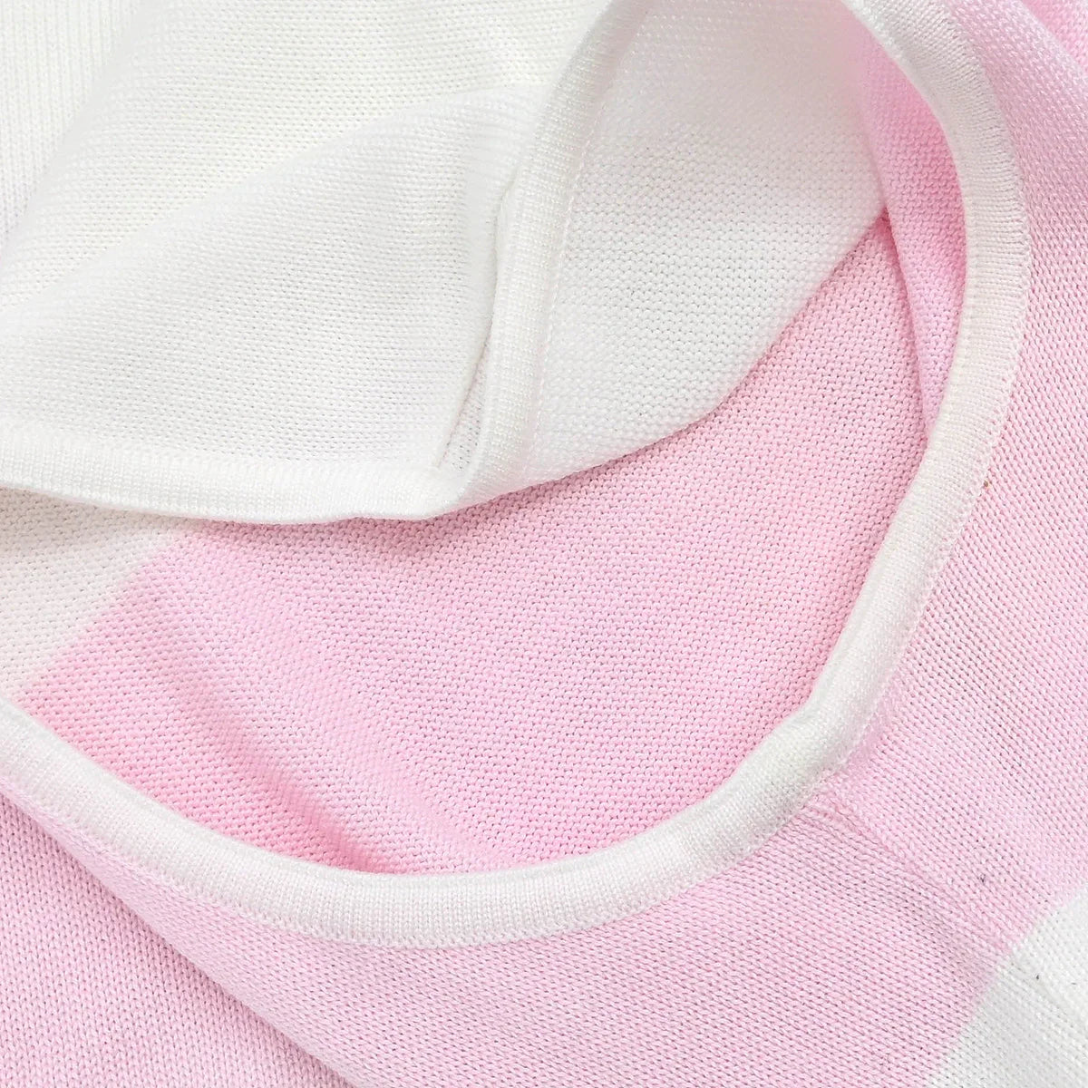 Chanel 2000 Sleeveless Top White #42