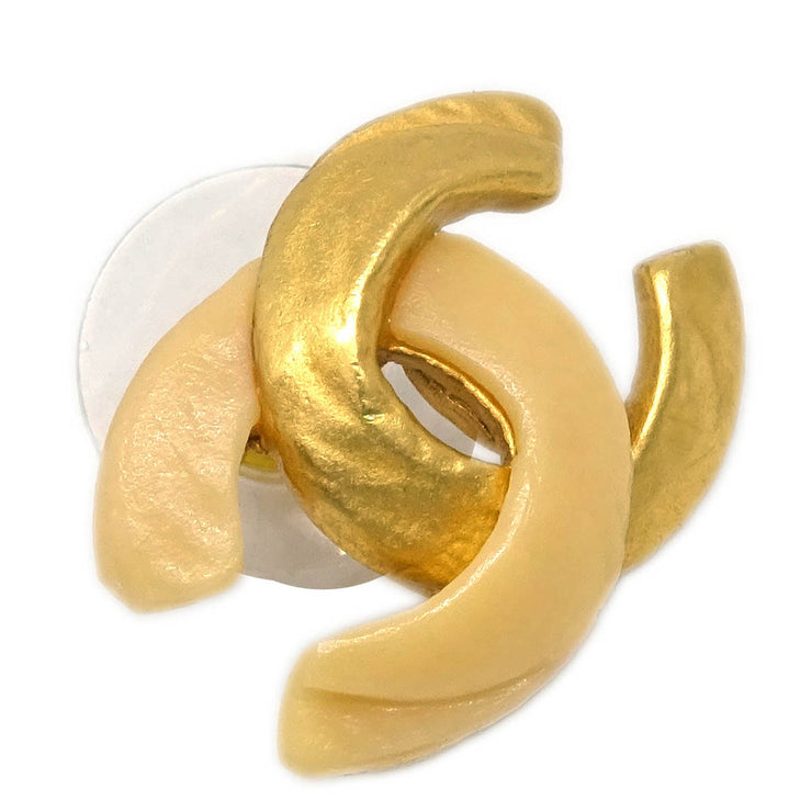 Chanel Piercing Earrings Gold CC 00T
