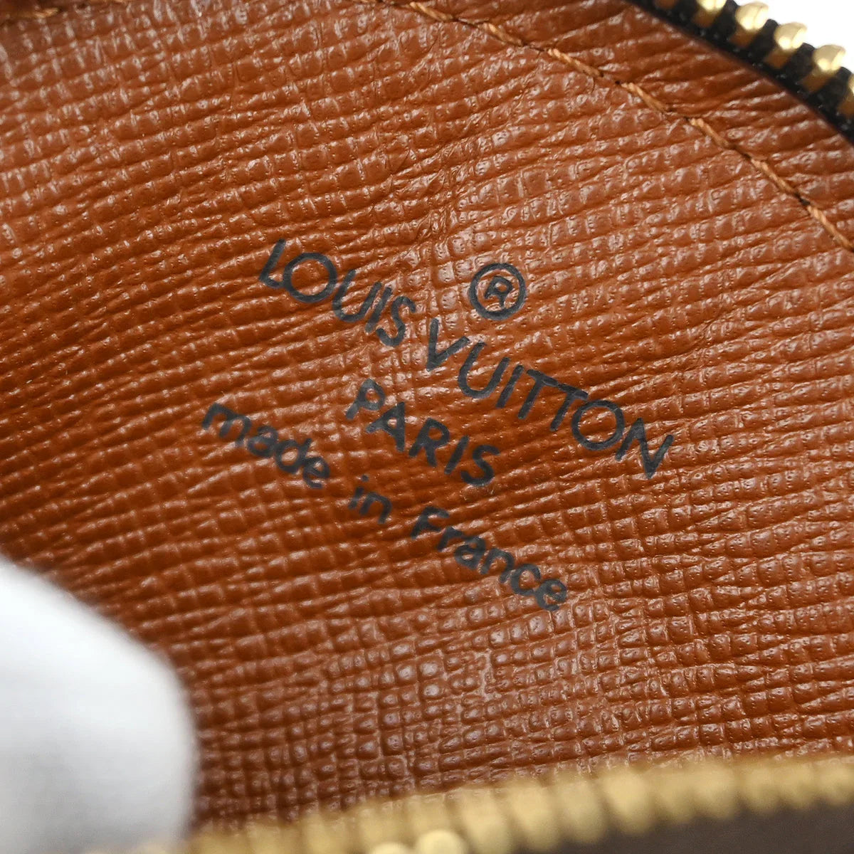 Louis Vuitton 2003 Monogram Porte Monnaie Rond Coin Case M61926