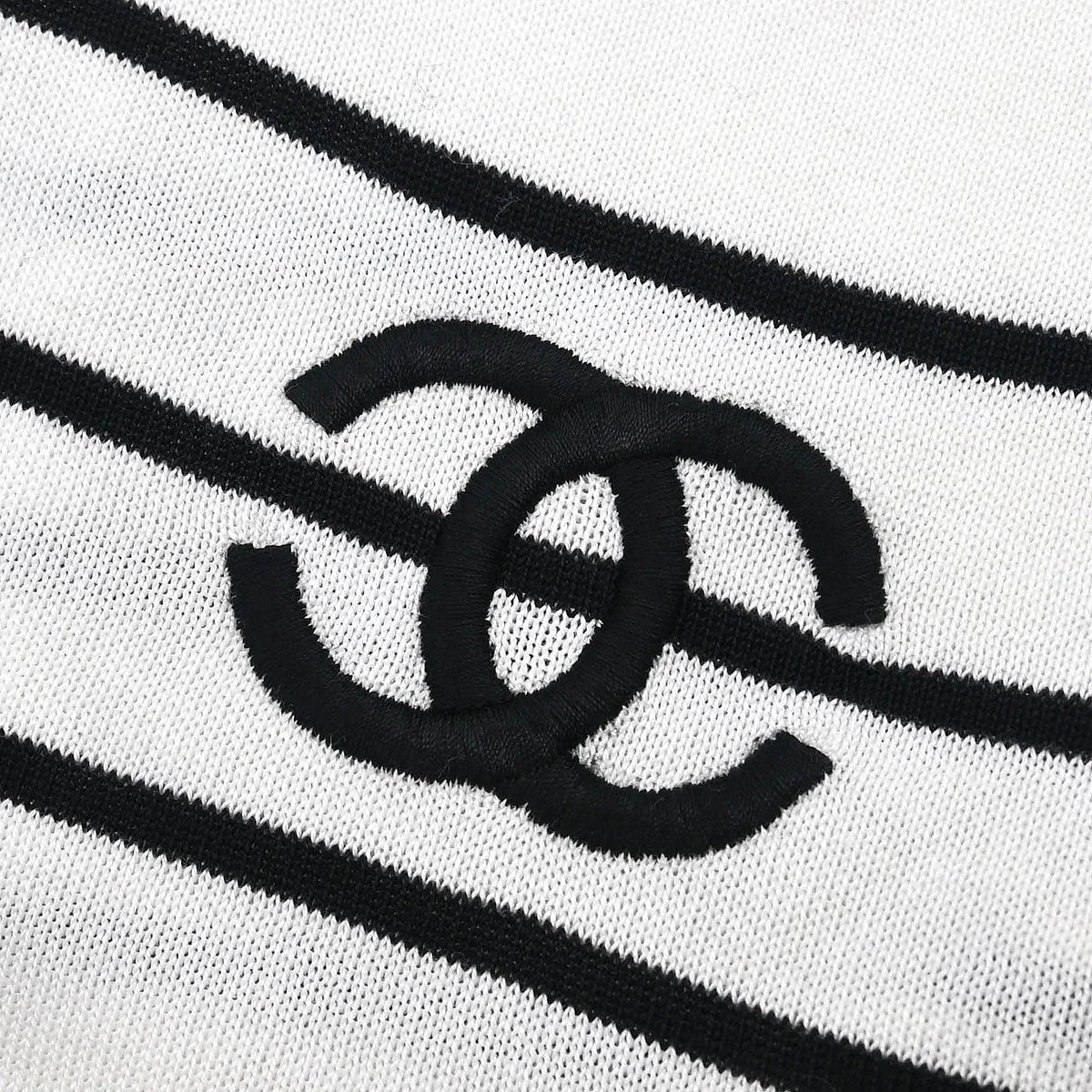 Chanel 1995 Sleeveless Top White #42