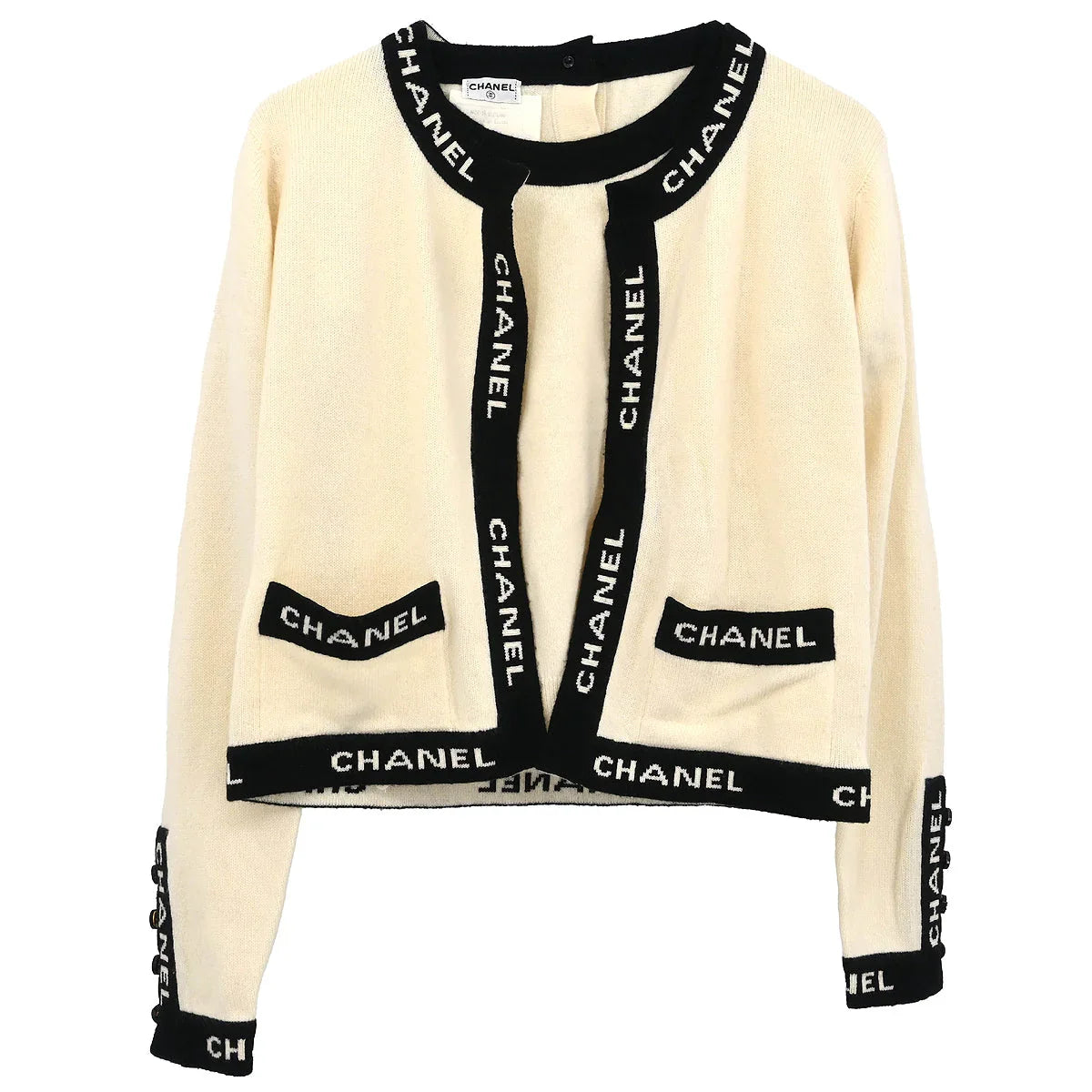 Chanel 1995 Ensemble Cardigan Short Sleeve Top White #38