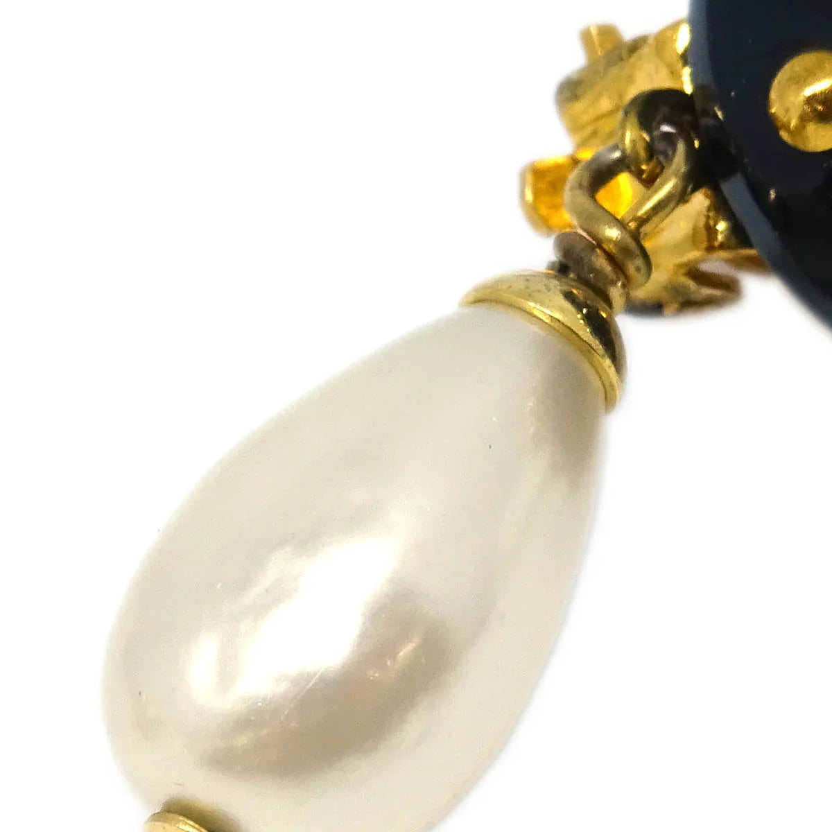 Chanel Costume Pearl Dangle Earrings Clip-On Gold 96C