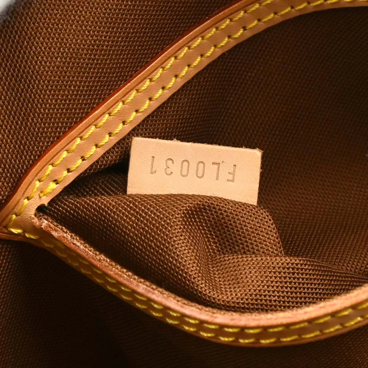 Louis Vuitton 2001 Monogram Alma Handbag M51130