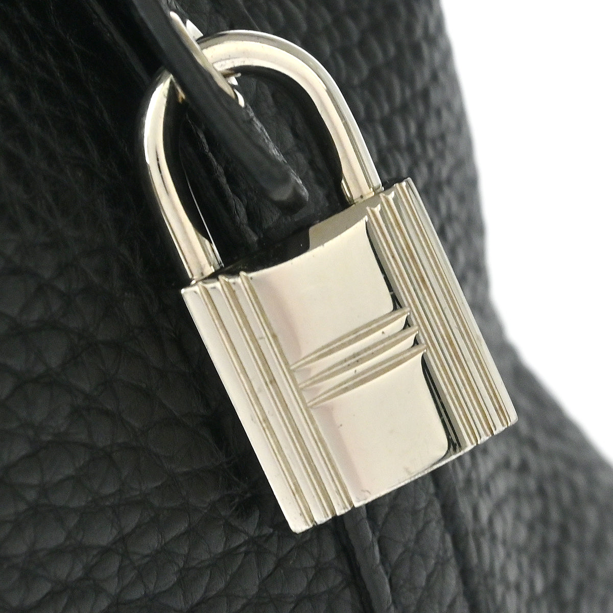 Hermes 2009 Black Taurillon Clemence Picotin Lock 18 PM Handbag