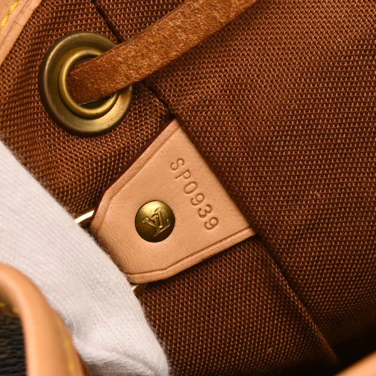 Louis Vuitton 1999 Monogram Mini Montsouris Backpack M51137