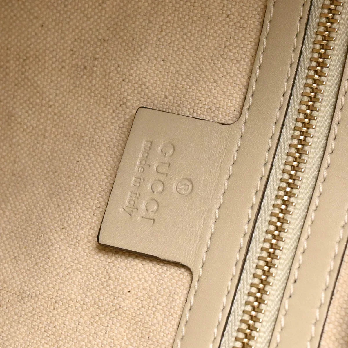 Gucci Beige GG Lovely Heart Hobo Handbag