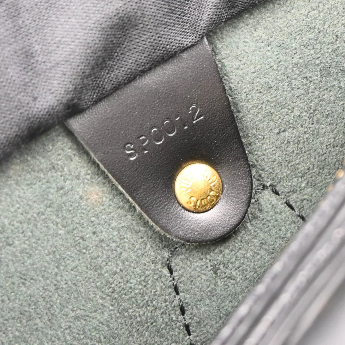 Louis Vuitton 2002 Black Epi Speedy 25 Handbag M43012