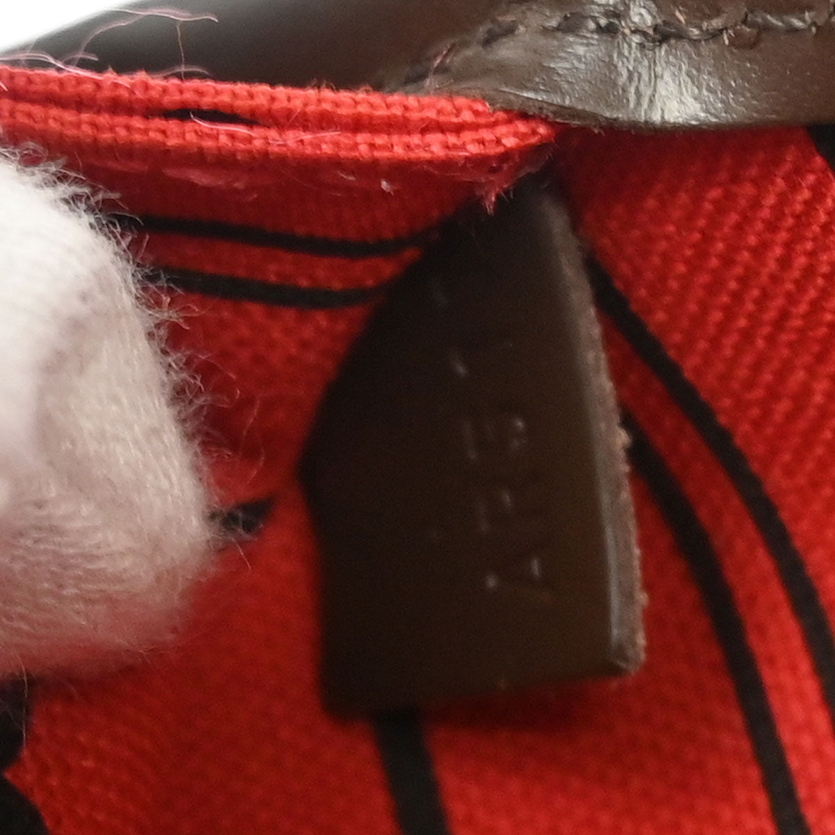 Louis Vuitton 2012 Damier Neverfull MM Shoulder Tote Bag N51105