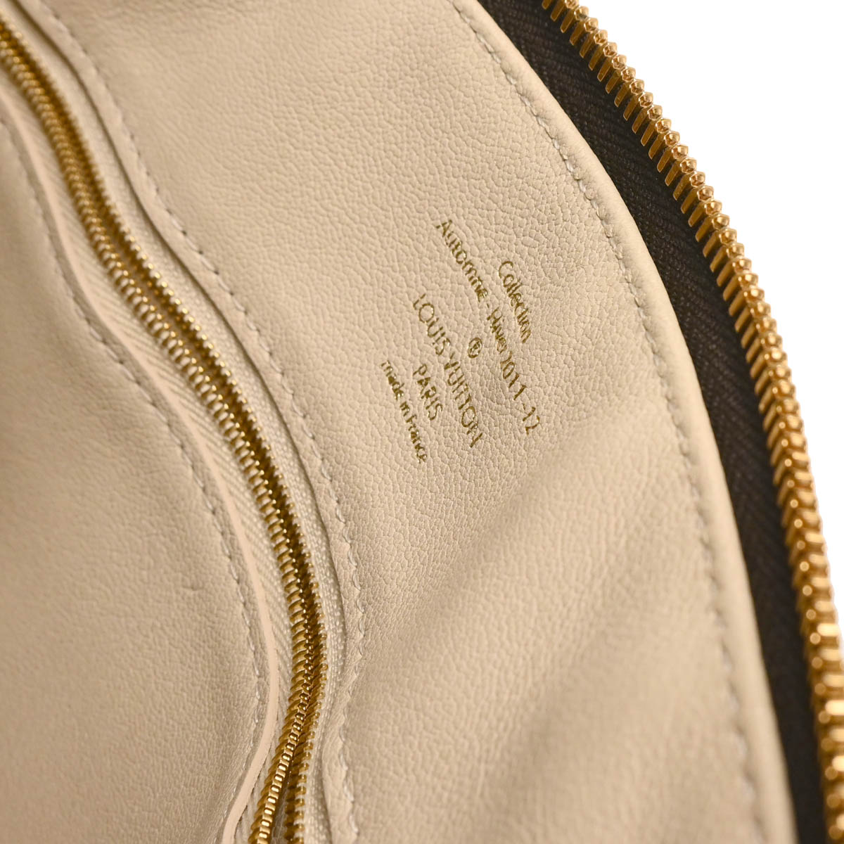 Louis Vuitton 2011 Shiny Monogram Lockit PM Handbag M40597