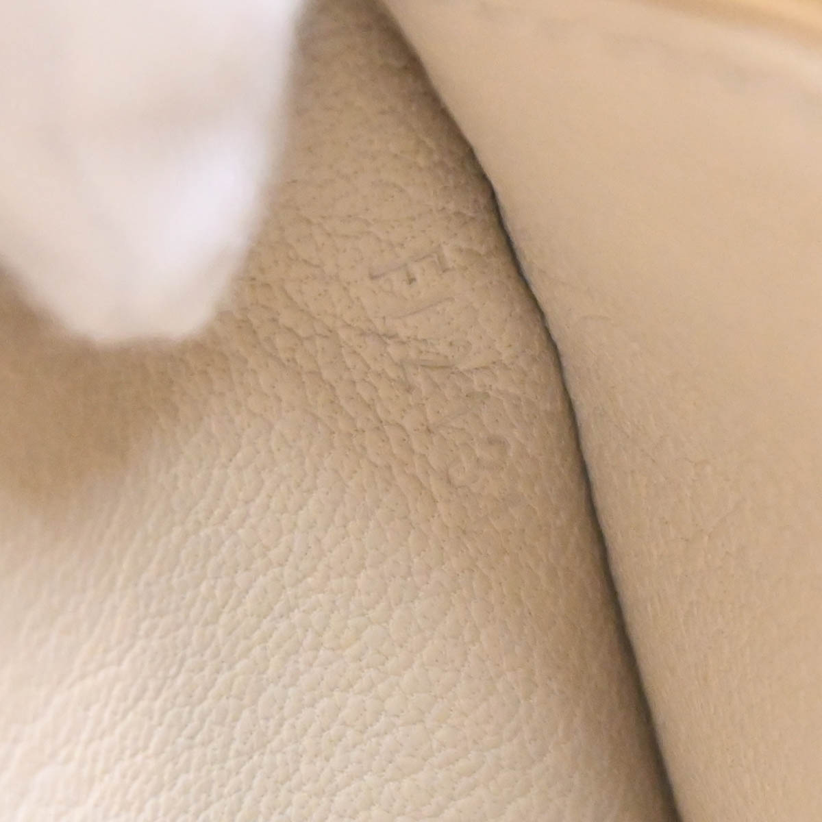 Louis Vuitton 2011 Shiny Monogram Lockit PM Handbag M40597