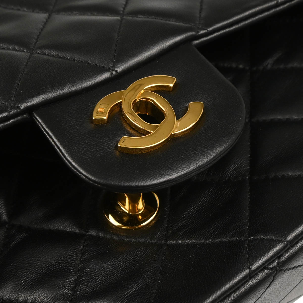 Chanel 1989-1991 Black Lambskin Medium Classic Double Flap Shoulder Bag
