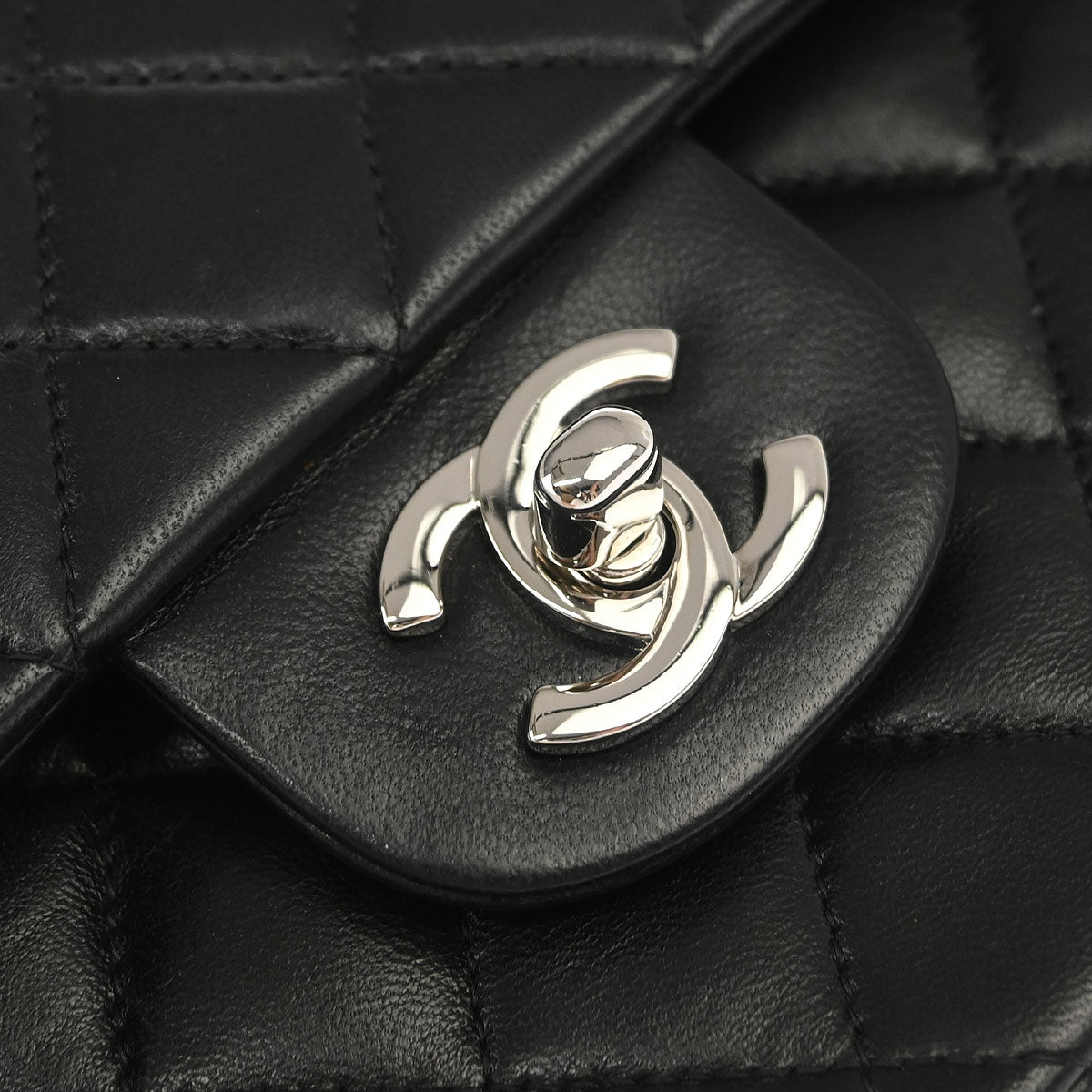 Chanel 2000-2002 Black Lambskin Small Classic Double Flap Shoulder Bag