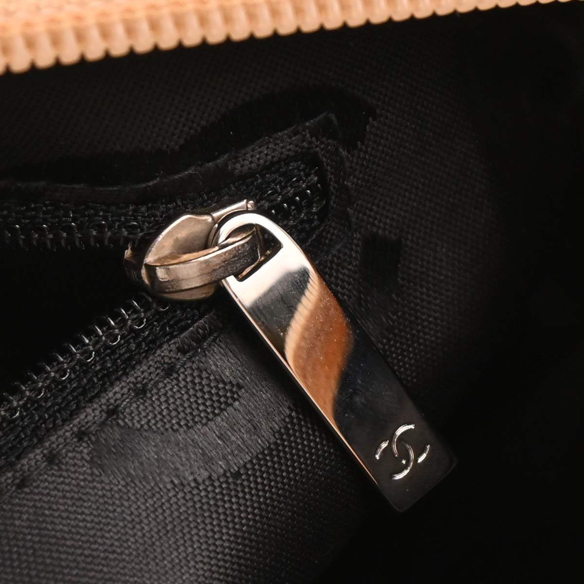 Chanel 2003-2004 Beige Calfskin Cambon Ligne Handbag