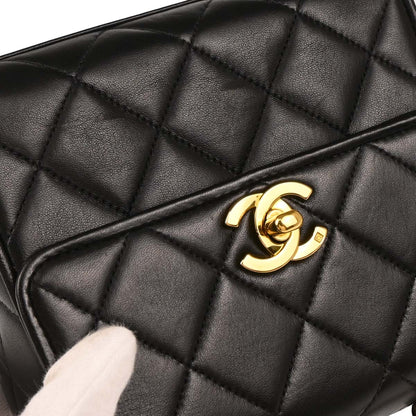 Chanel 1991-1994 Black Lambskin Shoulder Bag