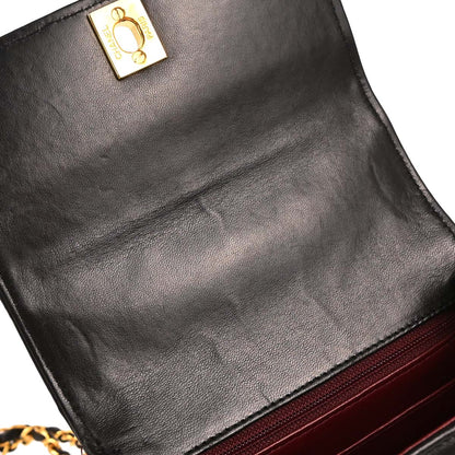 Chanel 1991-1994 Black Lambskin Shoulder Bag